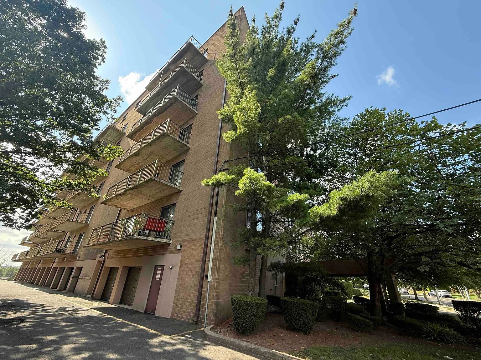 Newport Apartments — Photo 2