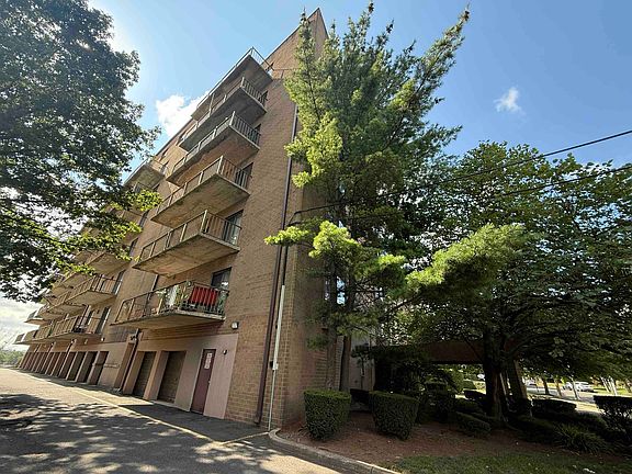 2nd image of 350 Prospect Ave APT 301