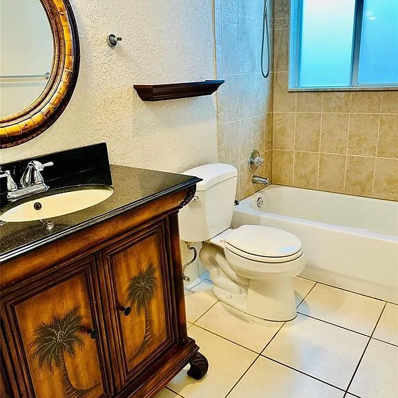 2190 SE 5th St #3-B — Photo 4