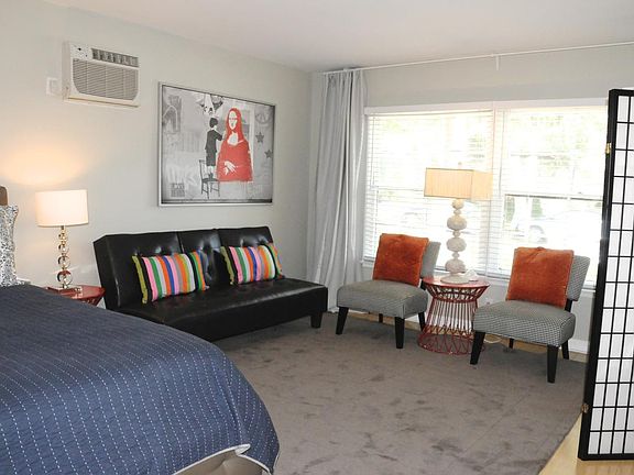 3rd image of 1005 N Sweetzer Ave APT 1