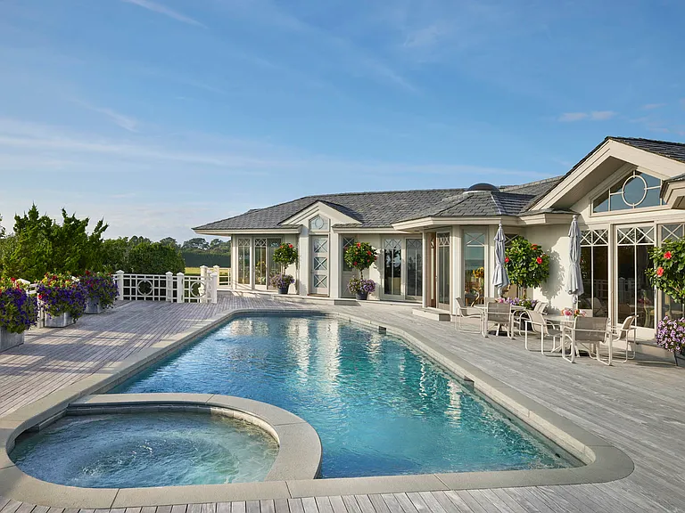 111 Beach Ln — Photo 27