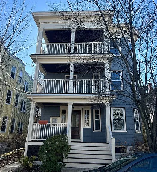 7 Lewis St #1 — Photo 1