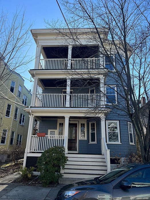 1st image of 7 Lewis St #1