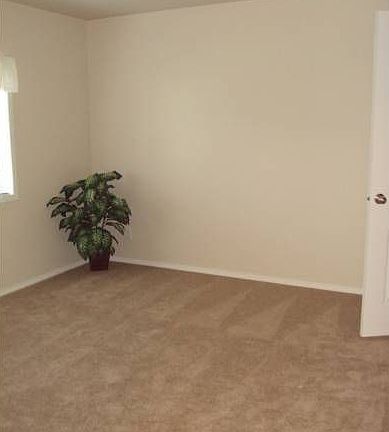 Master w/double closets!