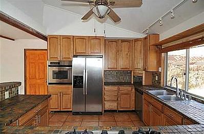 4th image of 1153 Cajon Cir