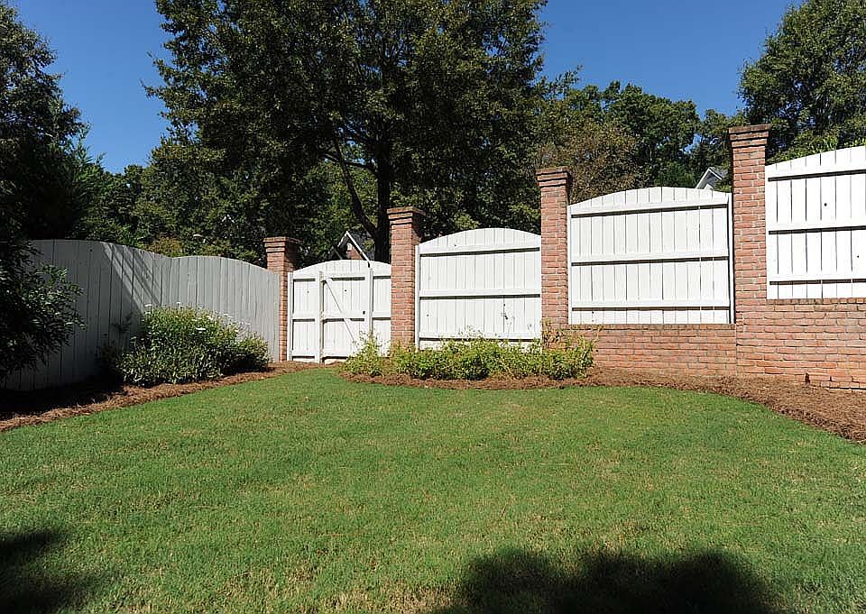 2nd image of 4200 Gateswalk Way SE
