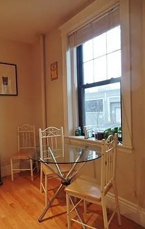 60 Queensberry St #1 — Photo 3