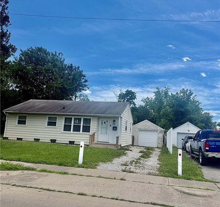 1st image of 1315 W Division St