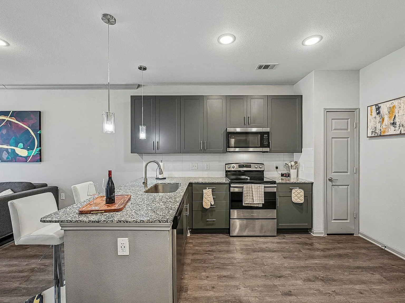 Haven at Bellaire — Photo 4