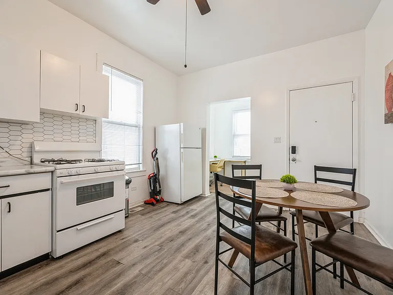 2818 N Ashland Ave #1 — Photo 7
