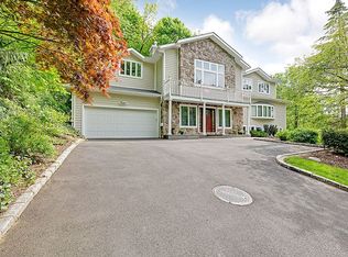 54 Richards Rd, Port Washington, NY 11050