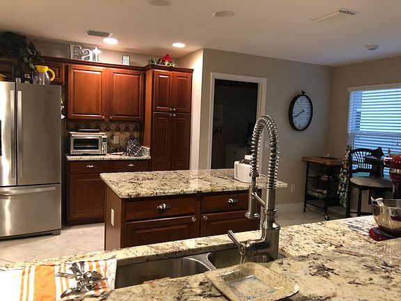 4th image of 652 Murphys Estate Dr