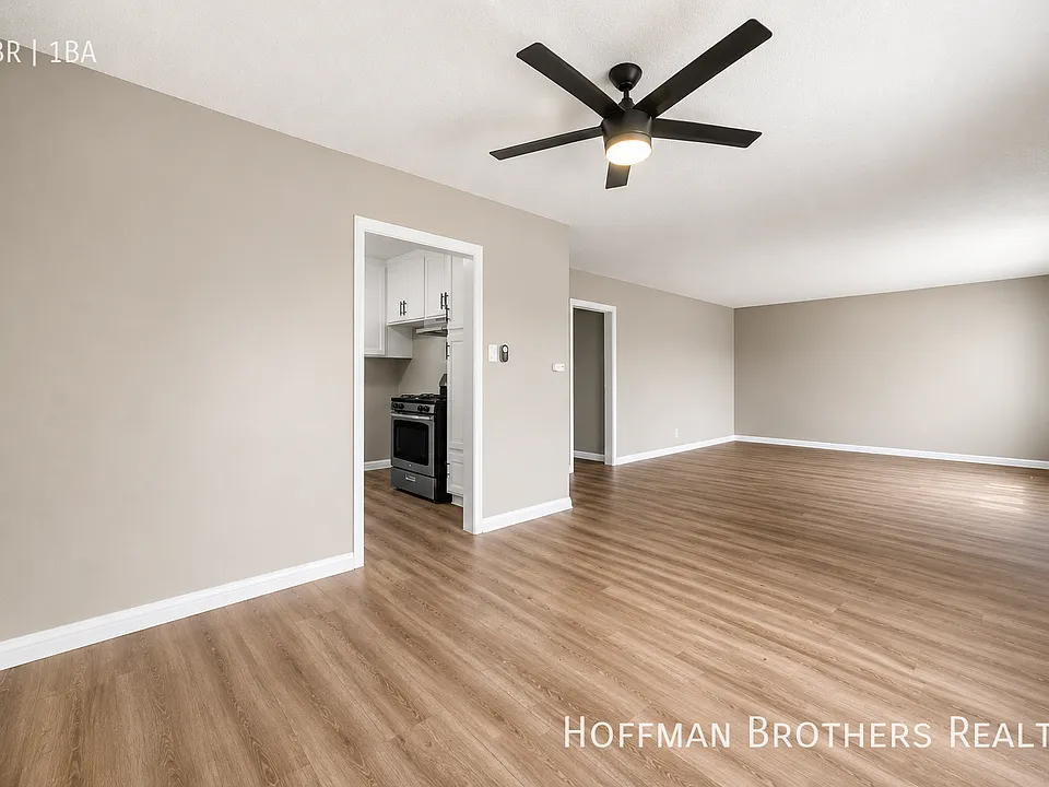 3868 S Potomac Ave #2