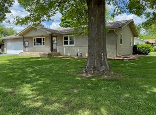 1001 W Long Street, Mountain Grove, MO 65711