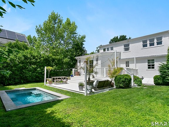 2nd image of 10 Horace Court