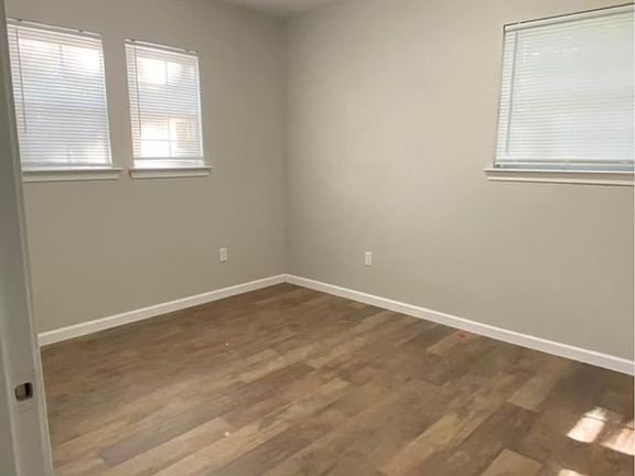 5th image of 705 Raines Dr