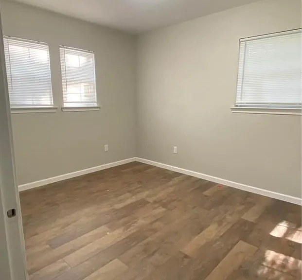 705 Raines Dr — Photo 5