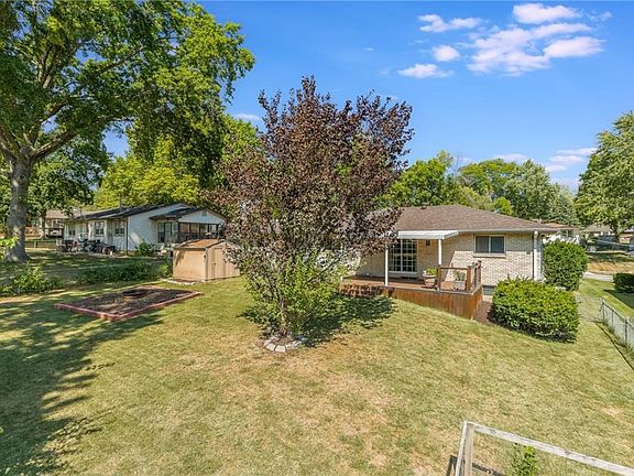 4th image of 1707 NE 68th Pl