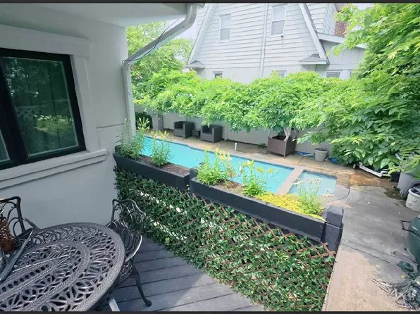 406 Beach 144th Street image 5 of 27