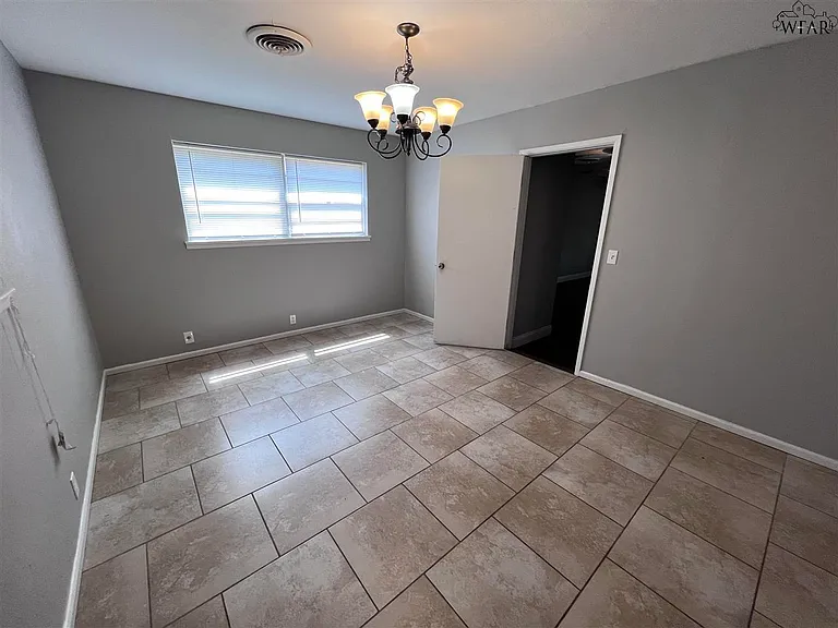 2707 Byrne Pl — Photo 9