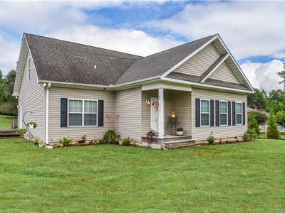 400 Felmet Rd, Flat Rock, NC, 28731