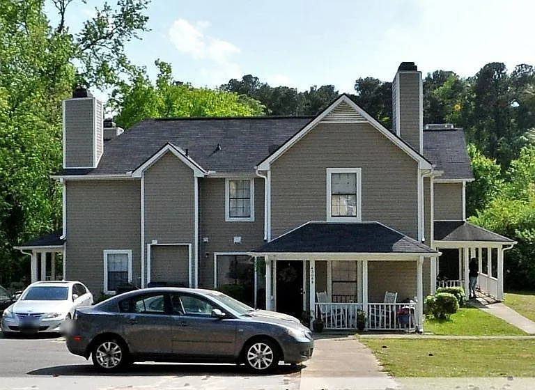 4308 Presley Ct #B — Photo 1