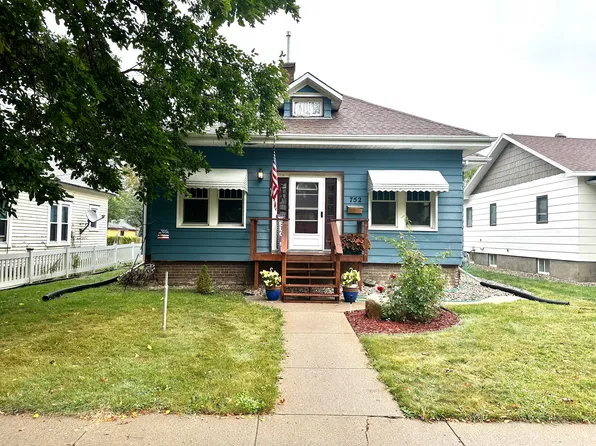 752 Kansas Ave SE, Huron, SD 57350