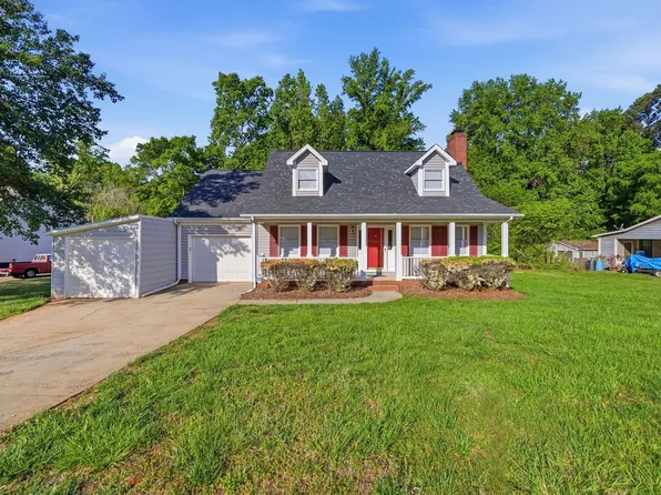 319 Deep Forest Ct, Gastonia, NC 28056