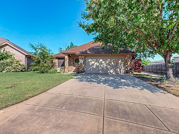 2nd image of 337 Grace Cir