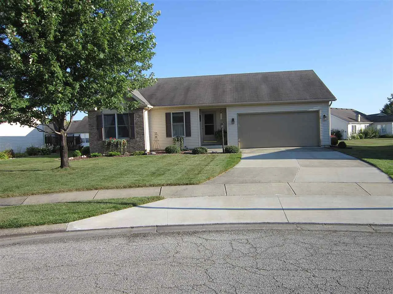 702 Meadow Stream Dr photo 1