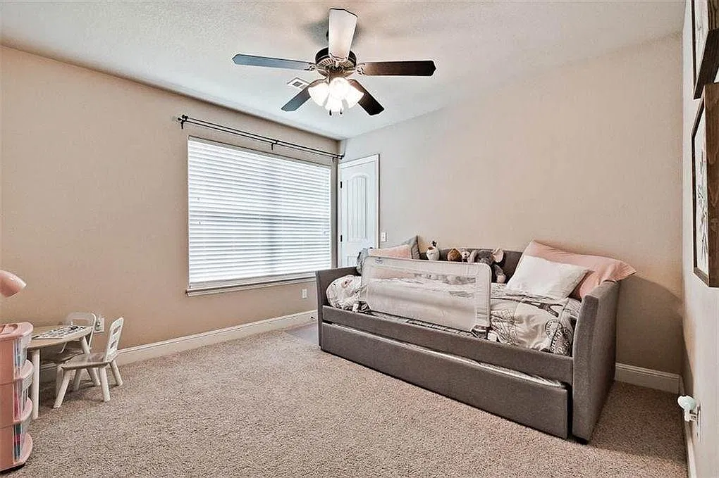 3 bed, 1566 sqft, $1,850 — Photo 4