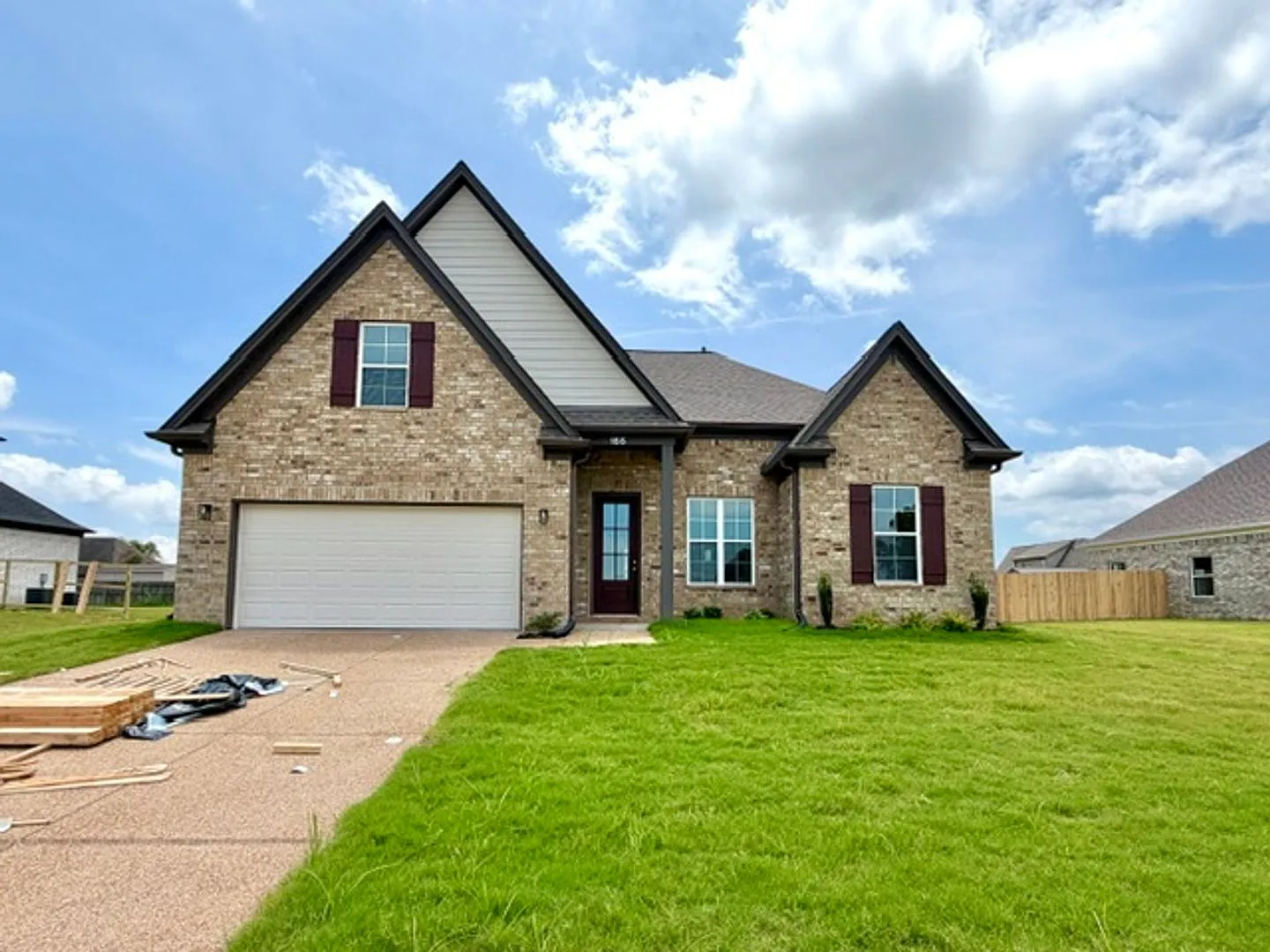 SummerRoseLn155 — Photo 1
