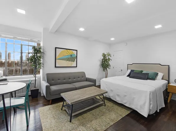 5 Tudor City Place image 1 of 13