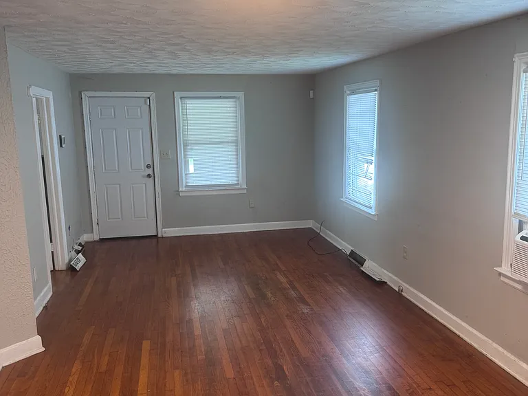 1707 Arlington Rd — Photo 6