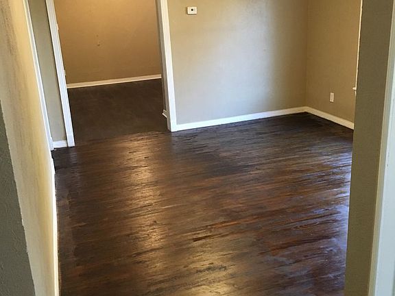 3rd image of 803 Dunn St