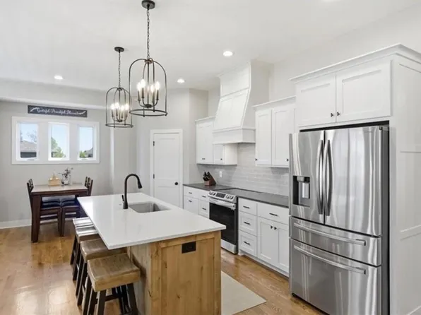 21010 W 225th St, Spring Hill, KS 66083