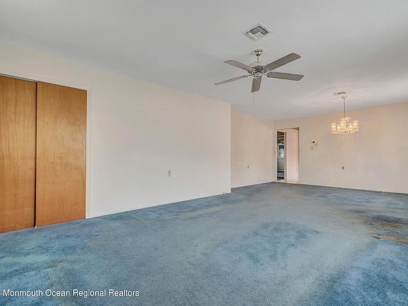 4th image of 21 Goyave St