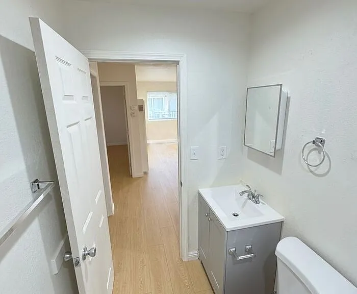 2541 Diamond St #3 — Photo 8