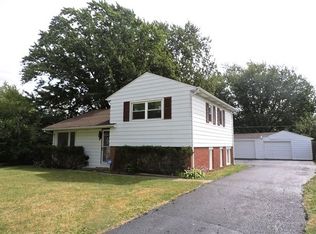 2701 Theresa Ave, Waukegan, IL 60085