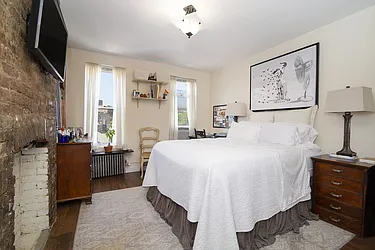 Rented by Avi Nash Associates