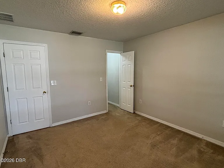 35 Rae Dr — Photo 36