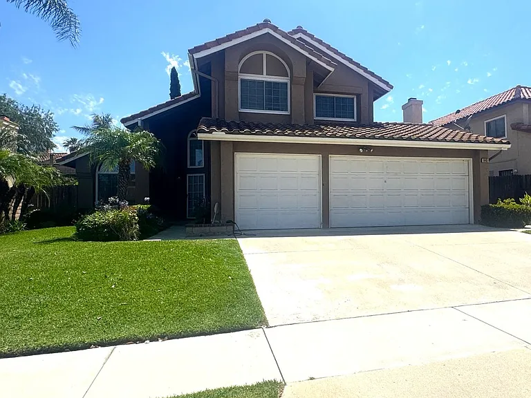 940 Birmingham Dr — Photo 2