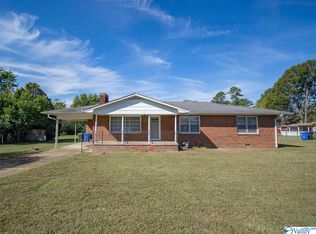 707 Hine St N, Athens, AL 35611