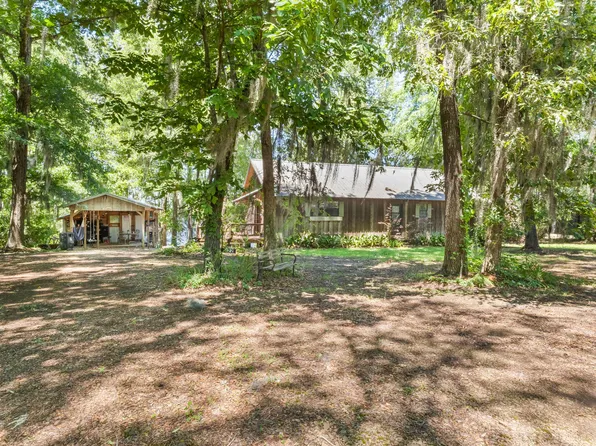 122 Old Levee Rd, Montgomery, LA 71454