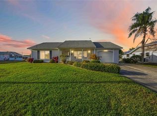 886 E 4th St, Englewood, FL 34223