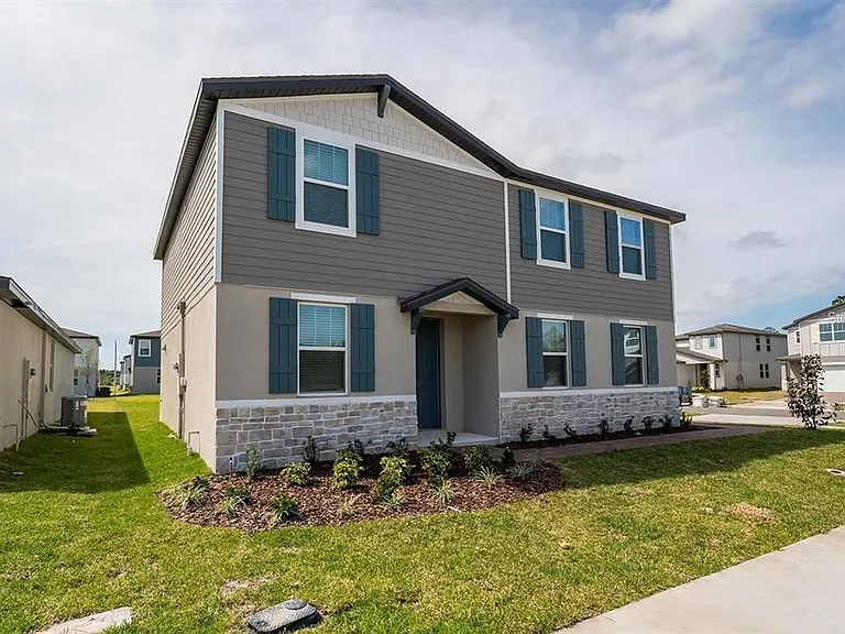 5252 Sanders Oak Trl — Photo 2