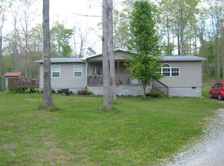 196 Beaver Ln, Oneida, TN 37841