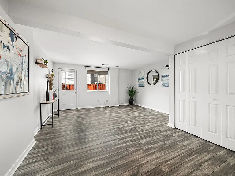 8607 Kenosha Ct — Photo 18