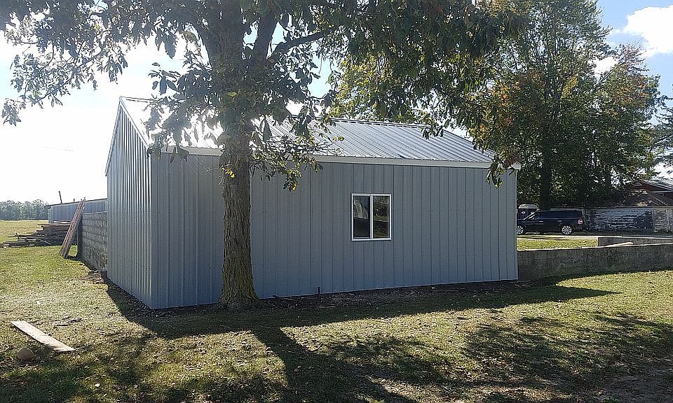 2nd image of 8405 Dowling Rd