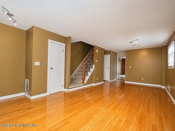 5th image of 80 Purdue St